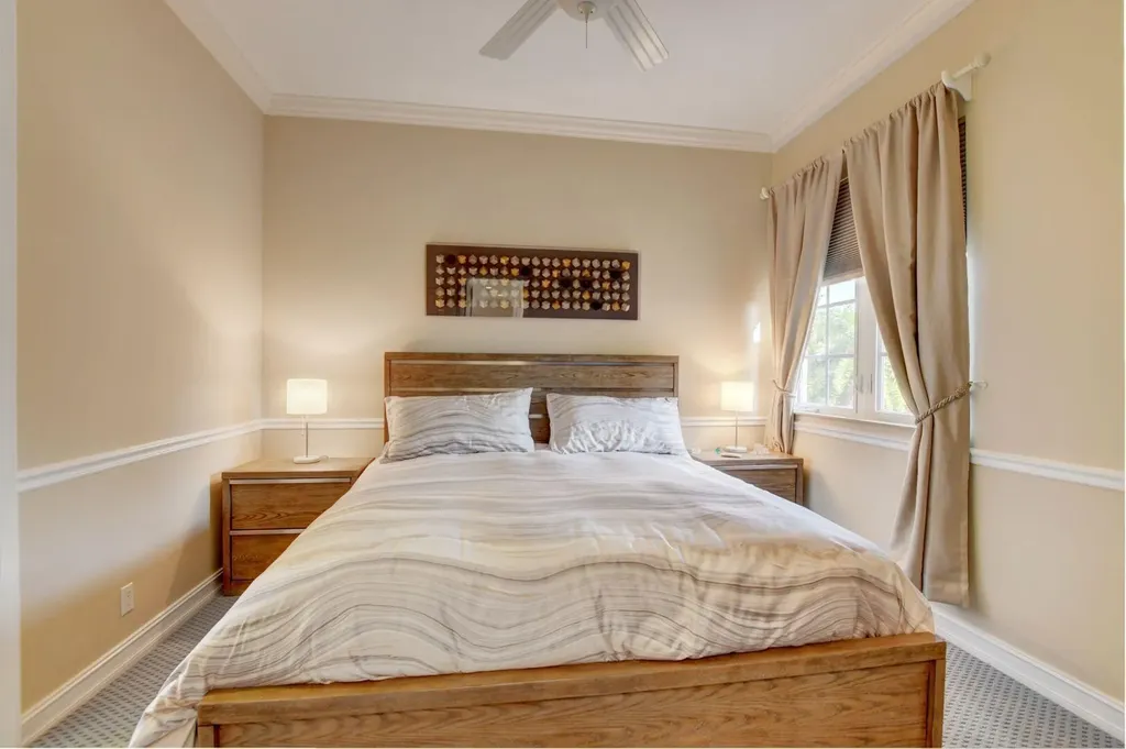 17739 Lake Azure Way Boca Raton FL 33496