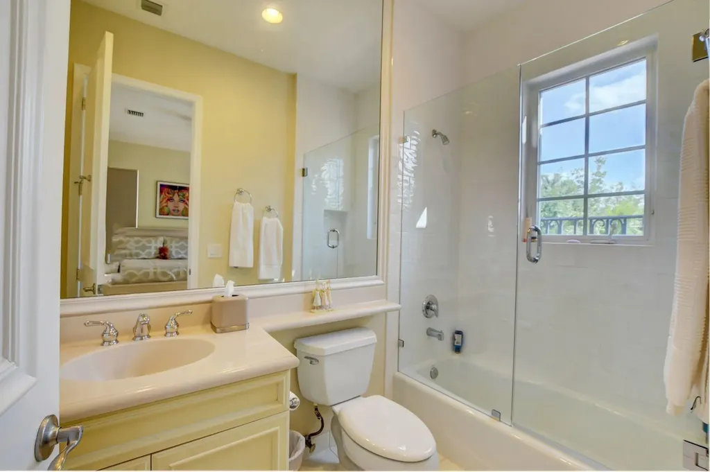 17739 Lake Azure Way Boca Raton FL 33496