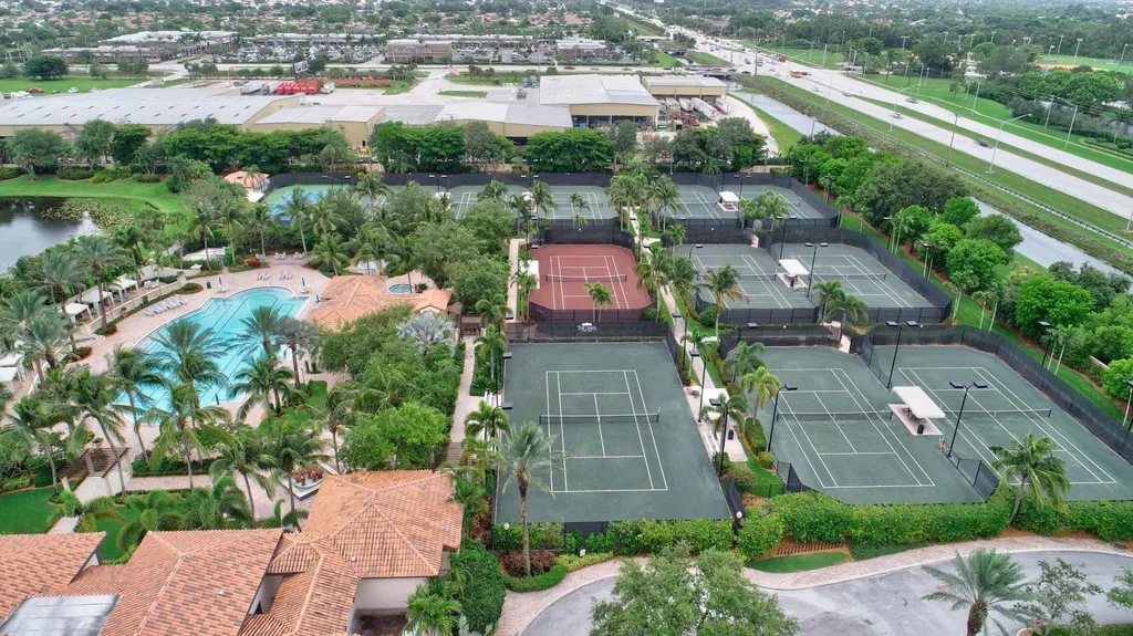 17739 Lake Azure Way Boca Raton FL 33496
