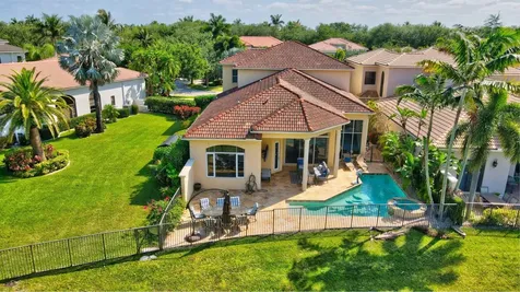 17739 Lake Azure Way Boca Raton FL 33496