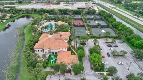 17739 Lake Azure Way Boca Raton FL 33496