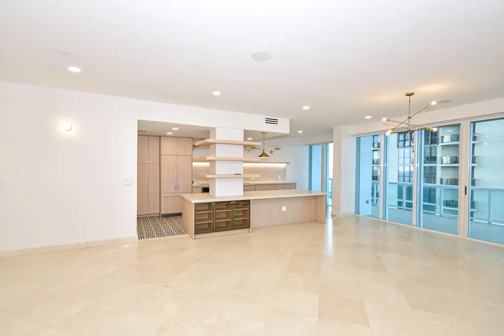 10101 Collins Avenue Bal Harbour FL 33154
