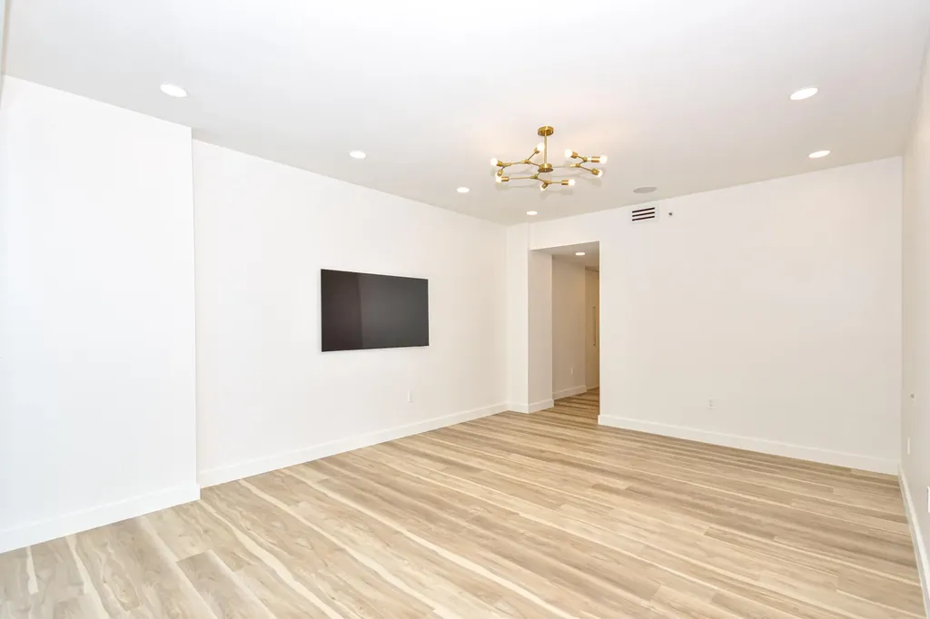10101 Collins Avenue Bal Harbour FL 33154