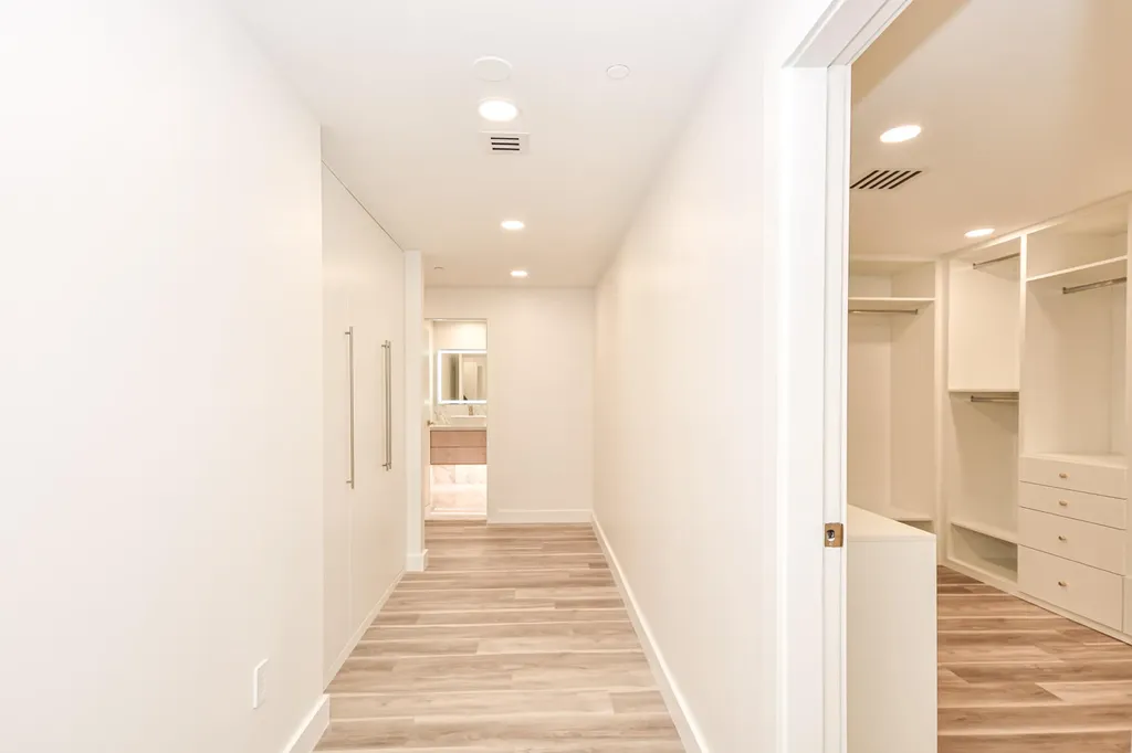10101 Collins Avenue Bal Harbour FL 33154