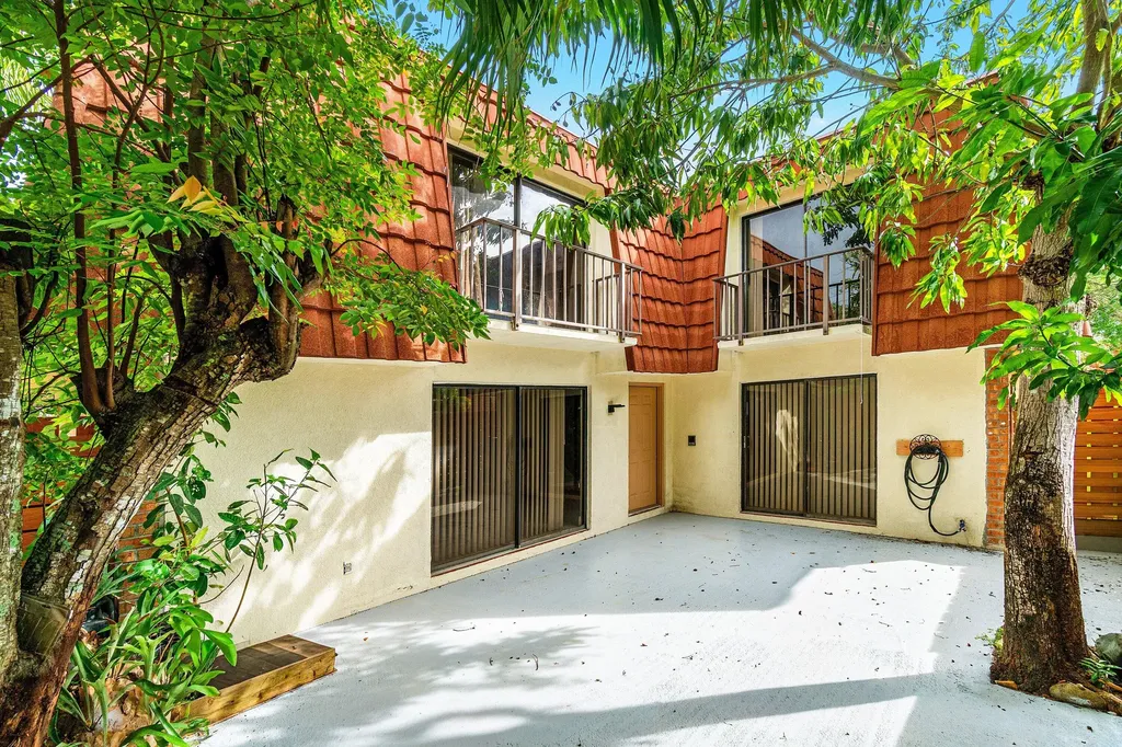 3400 Spanish Wells Delray Beach FL 33445