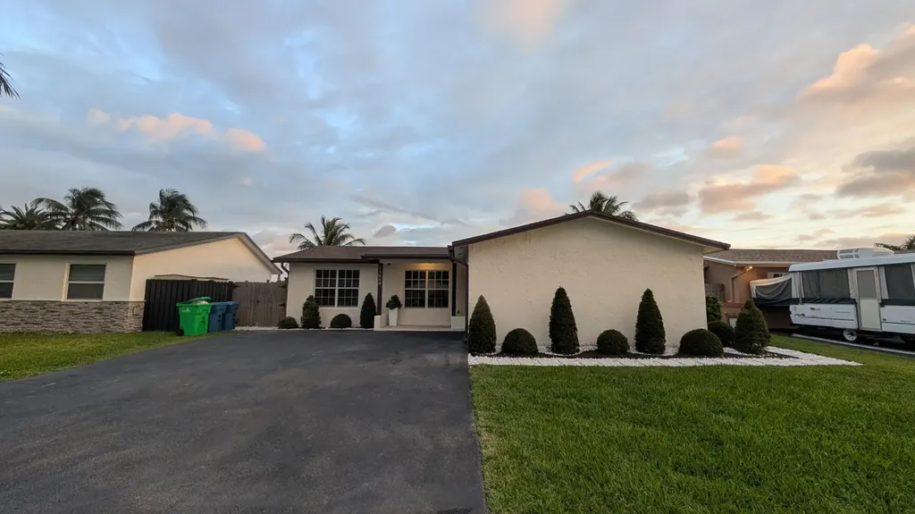 11640 NW 32nd Manor Sunrise FL 33323