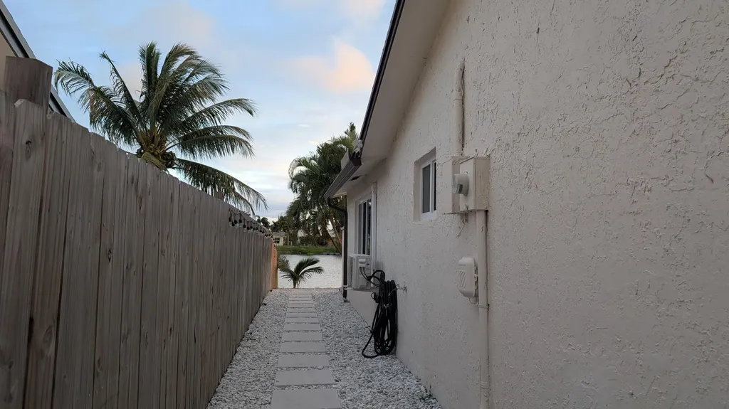 11640 NW 32nd Manor Sunrise FL 33323