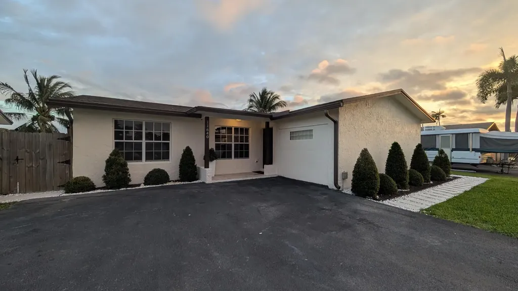 11640 NW 32nd Manor Sunrise FL 33323