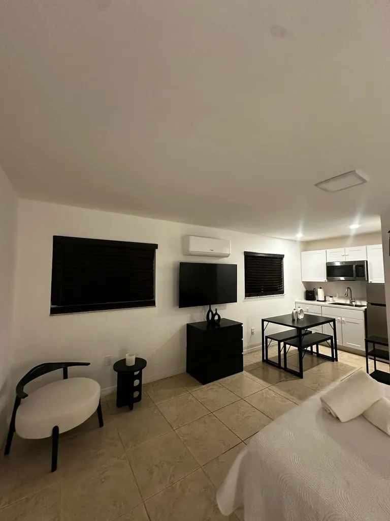 11640 NW 32nd Manor Sunrise FL 33323