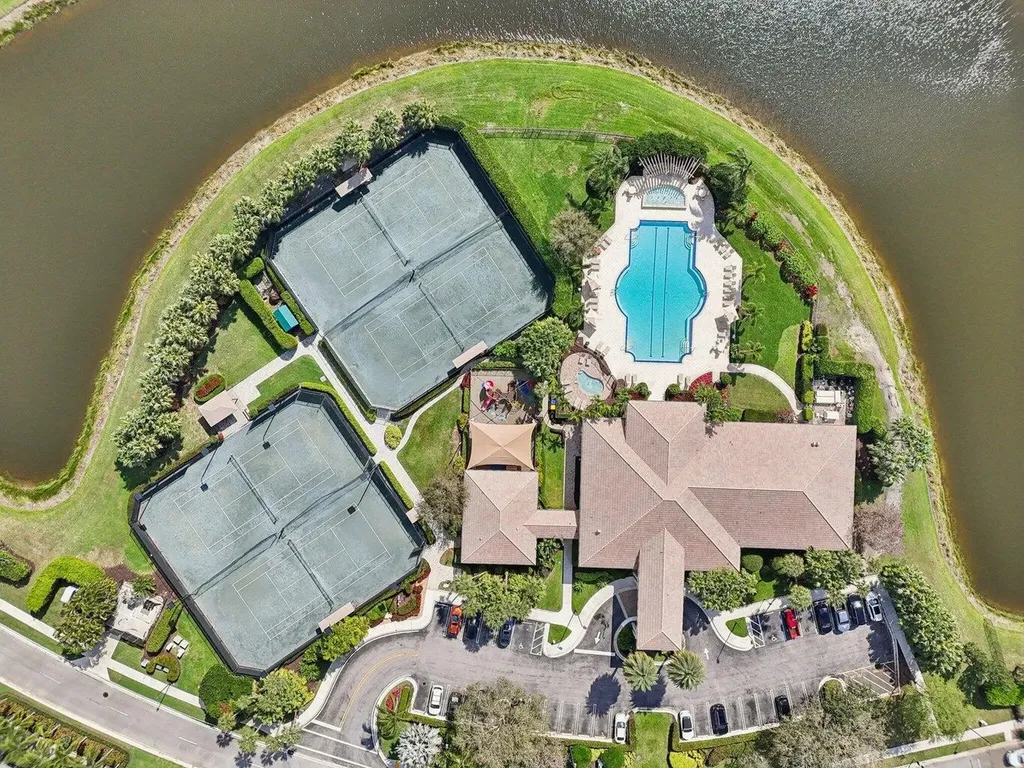 205 Via Condado Way Palm Beach Gardens FL 33418