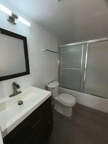 9682 Fontainebleau Boulevard Miami FL 33172