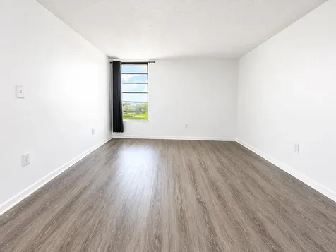 9682 Fontainebleau Boulevard Miami FL 33172