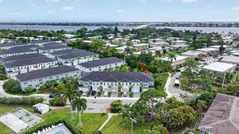 1887 SE Ocean Cove Way Stuart FL 34996