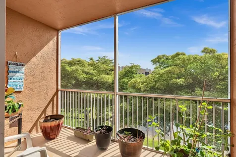 7735 Yardley Drive Tamarac FL 33321