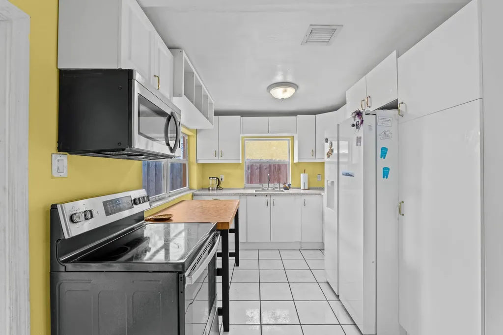 5161 N Andrews Avenue Fort Lauderdale FL 33309