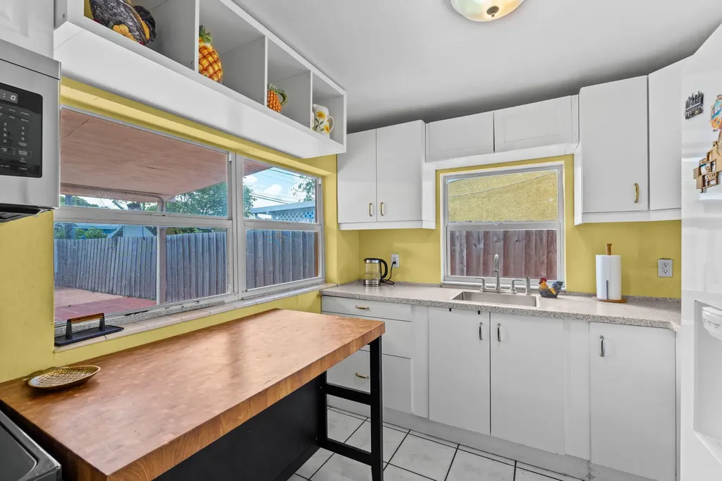 5161 N Andrews Avenue Fort Lauderdale FL 33309