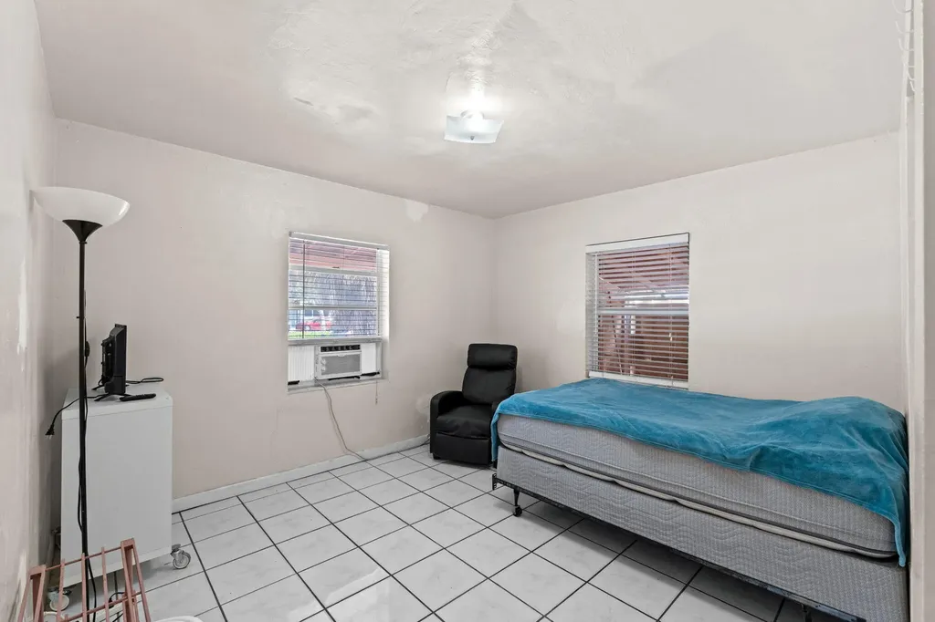 5161 N Andrews Avenue Fort Lauderdale FL 33309