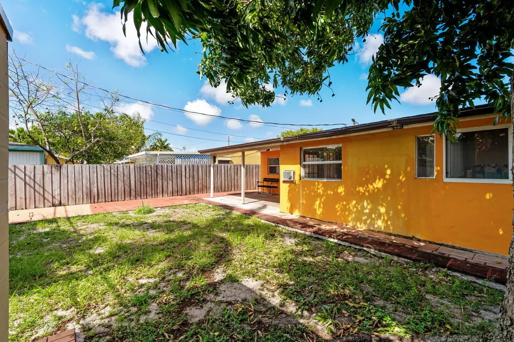5161 N Andrews Avenue Fort Lauderdale FL 33309