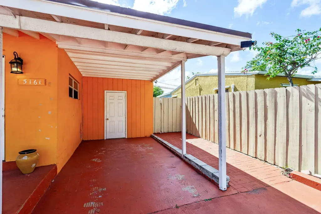5161 N Andrews Avenue Fort Lauderdale FL 33309