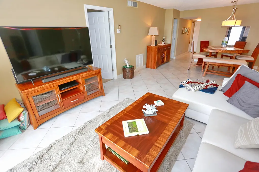 801 N Ocean Boulevard Pompano Beach FL 33062