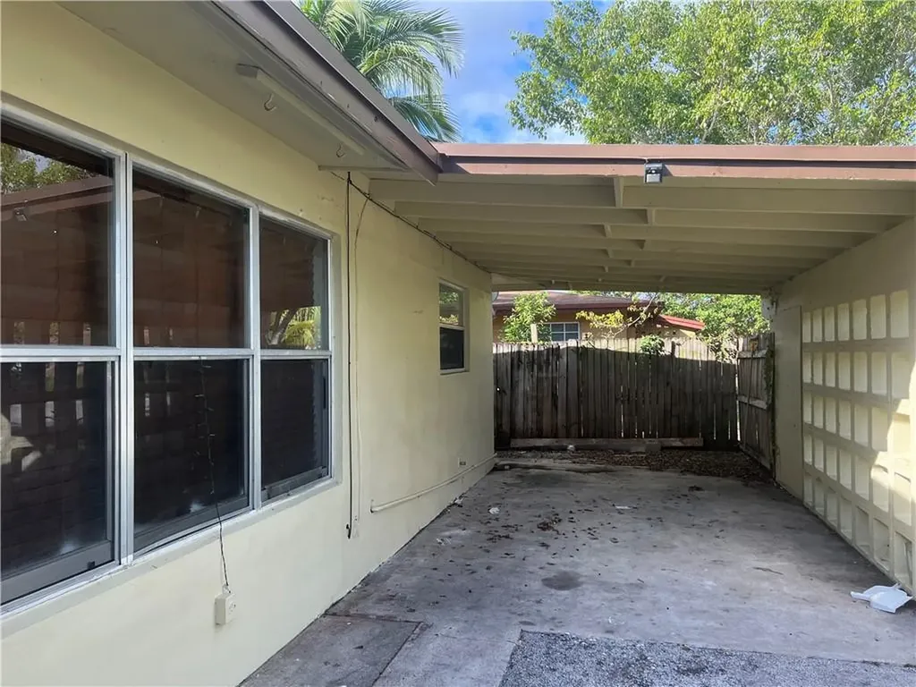 10 NW 19th Street Pompano Beach FL 33060