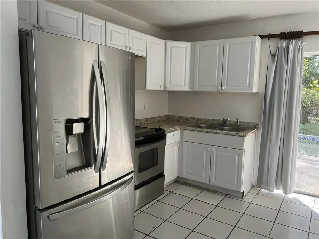 10 NW 19th Street Pompano Beach FL 33060