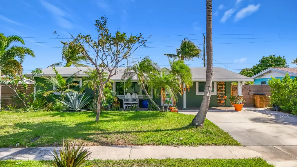 6 SE 10th Court Deerfield Beach FL 33441