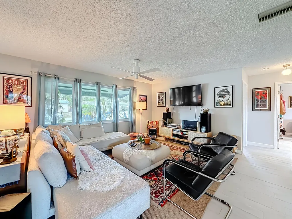 6 SE 10th Court Deerfield Beach FL 33441