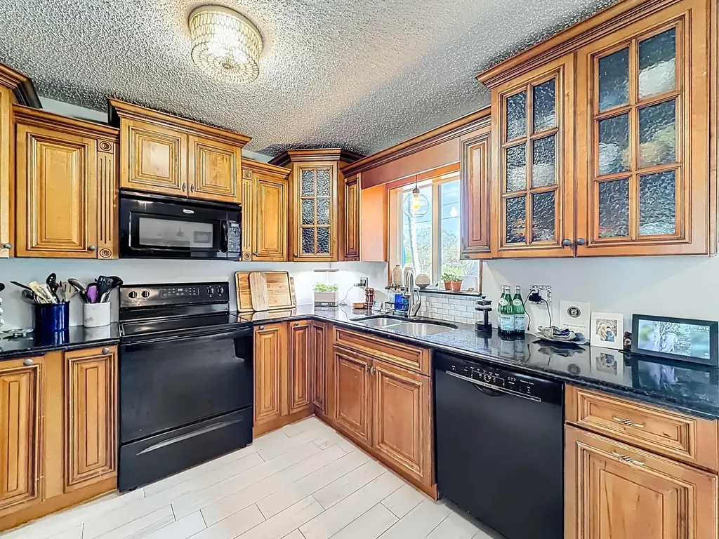 6 SE 10th Court Deerfield Beach FL 33441