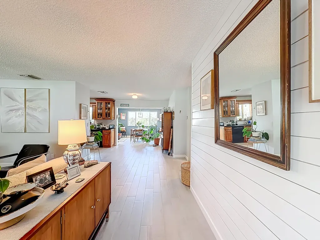 6 SE 10th Court Deerfield Beach FL 33441