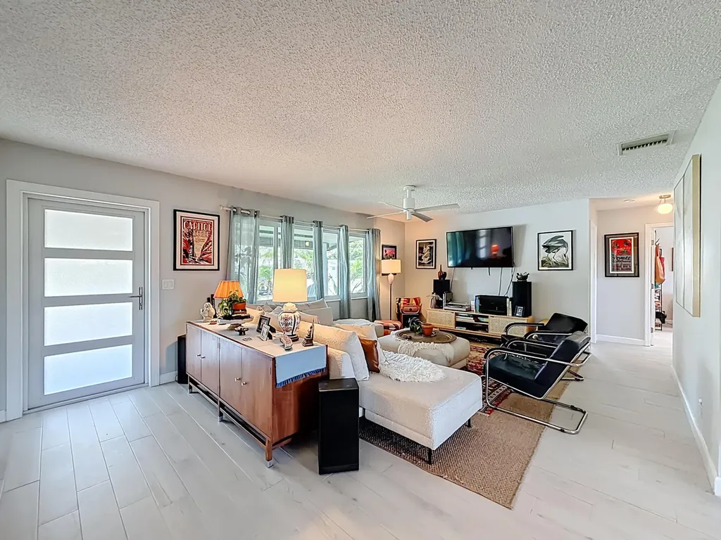 6 SE 10th Court Deerfield Beach FL 33441