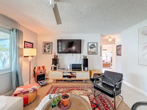 6 SE 10th Court Deerfield Beach FL 33441