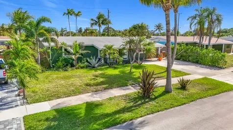 6 SE 10th Court Deerfield Beach FL 33441