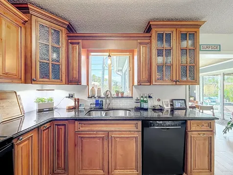 6 SE 10th Court Deerfield Beach FL 33441