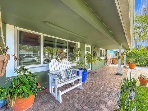 6 SE 10th Court Deerfield Beach FL 33441
