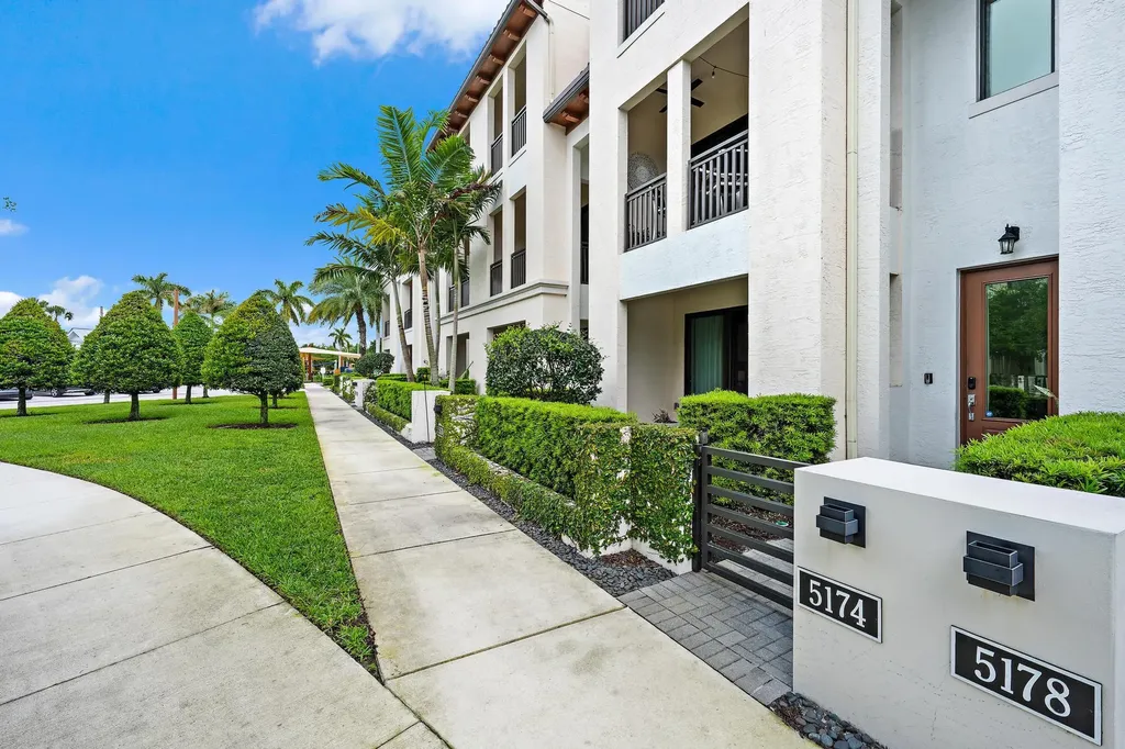 5174 Beckman Terrace Palm Beach Gardens FL 33418
