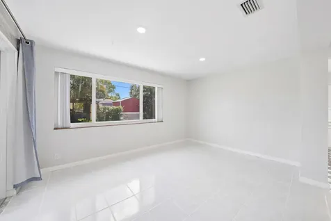 6410 Harding Street Hollywood FL 33024