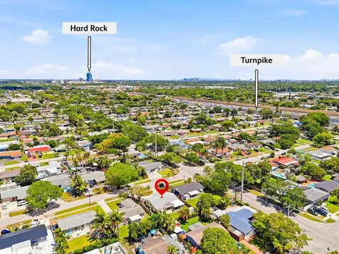 6410 Harding Street Hollywood FL 33024