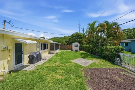 6410 Harding Street Hollywood FL 33024