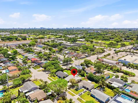 6410 Harding Street Hollywood FL 33024
