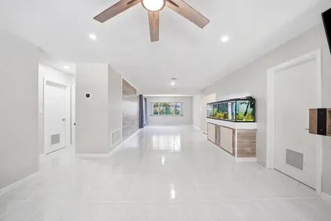 6410 Harding Street Hollywood FL 33024