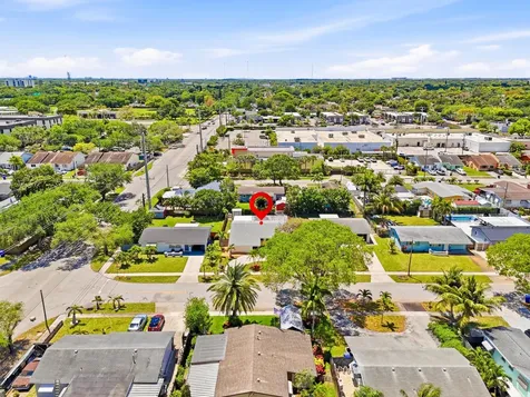 6410 Harding Street Hollywood FL 33024