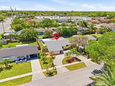6410 Harding Street Hollywood FL 33024