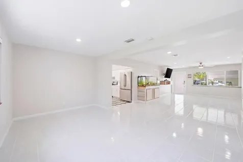 6410 Harding Street Hollywood FL 33024