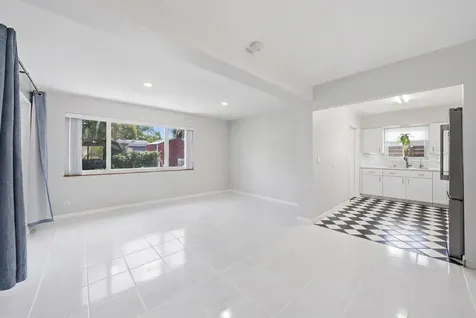 6410 Harding Street Hollywood FL 33024