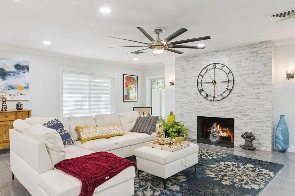 1950 Foxhollow Drive E Auburndale FL 33823