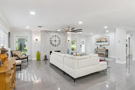 1950 Foxhollow Drive E Auburndale FL 33823