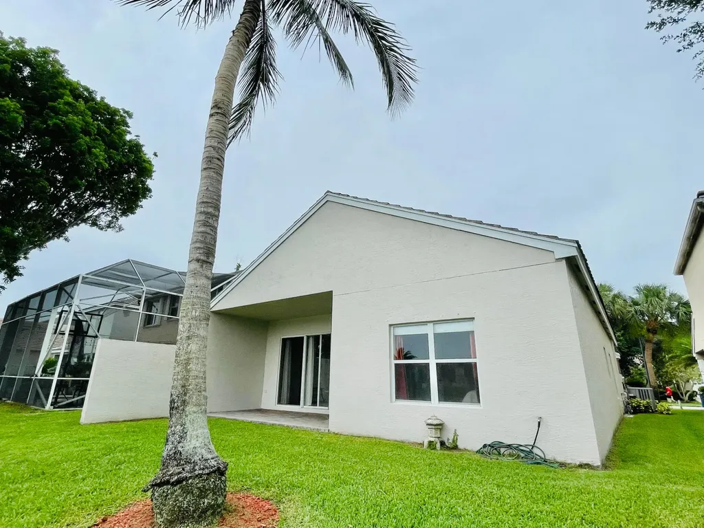 137 Canterbury Place Royal Palm Beach FL 33414