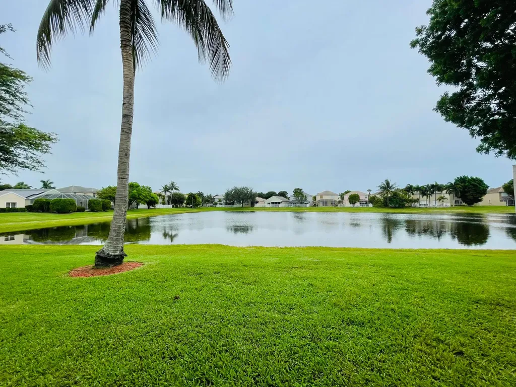 137 Canterbury Place Royal Palm Beach FL 33414