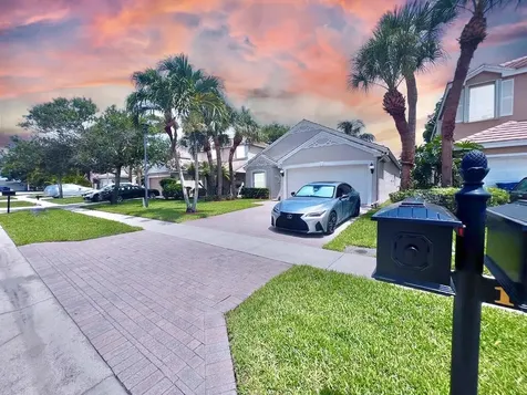 137 Canterbury Place Royal Palm Beach FL 33414